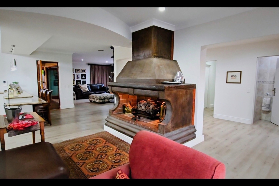 3 Bedroom Property for Sale in Vierlanden Western Cape